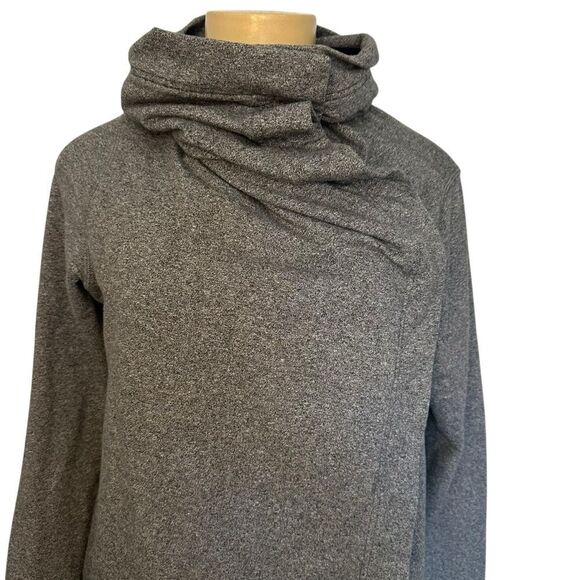 Lululemon Savasana Wrap Sweater oversized funnel neck snap Jacket size 4 - Picture 3 of 7